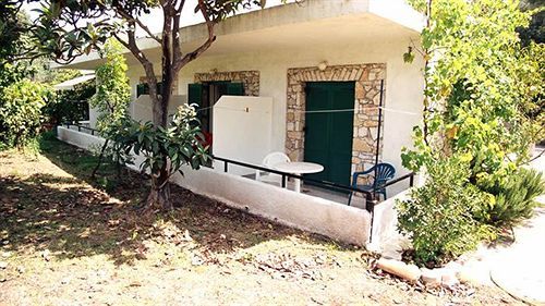 Damaskis Kassiopi Studios Exterior photo