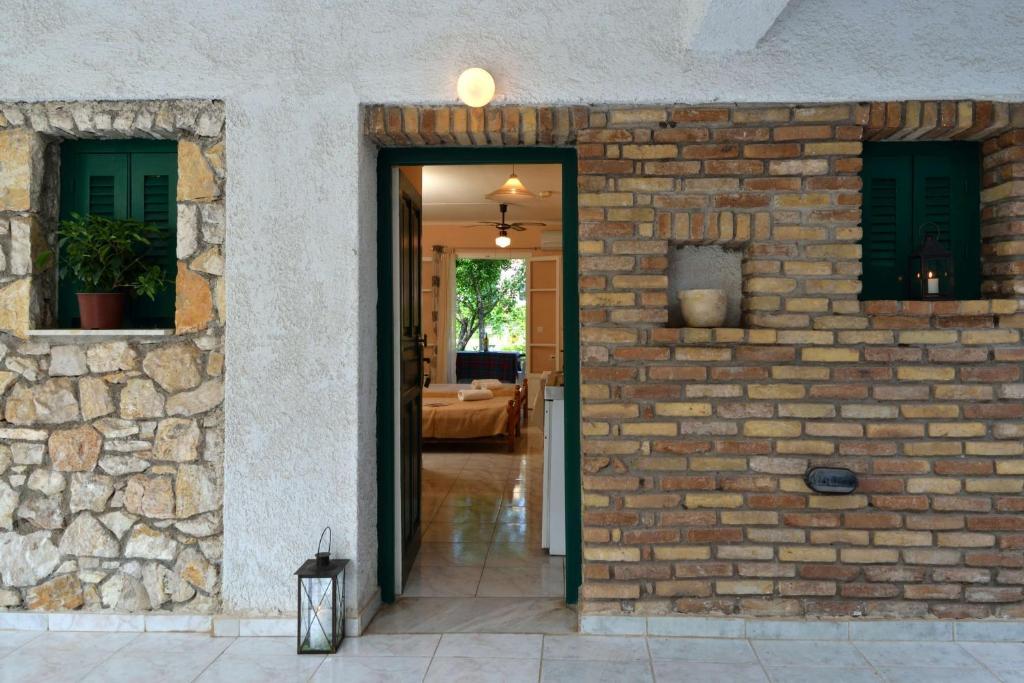 Damaskis Kassiopi Studios Exterior photo