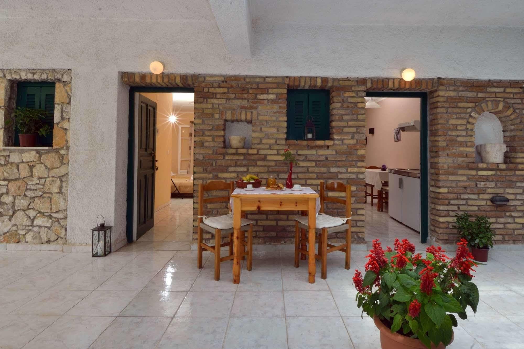 Damaskis Kassiopi Studios Exterior photo
