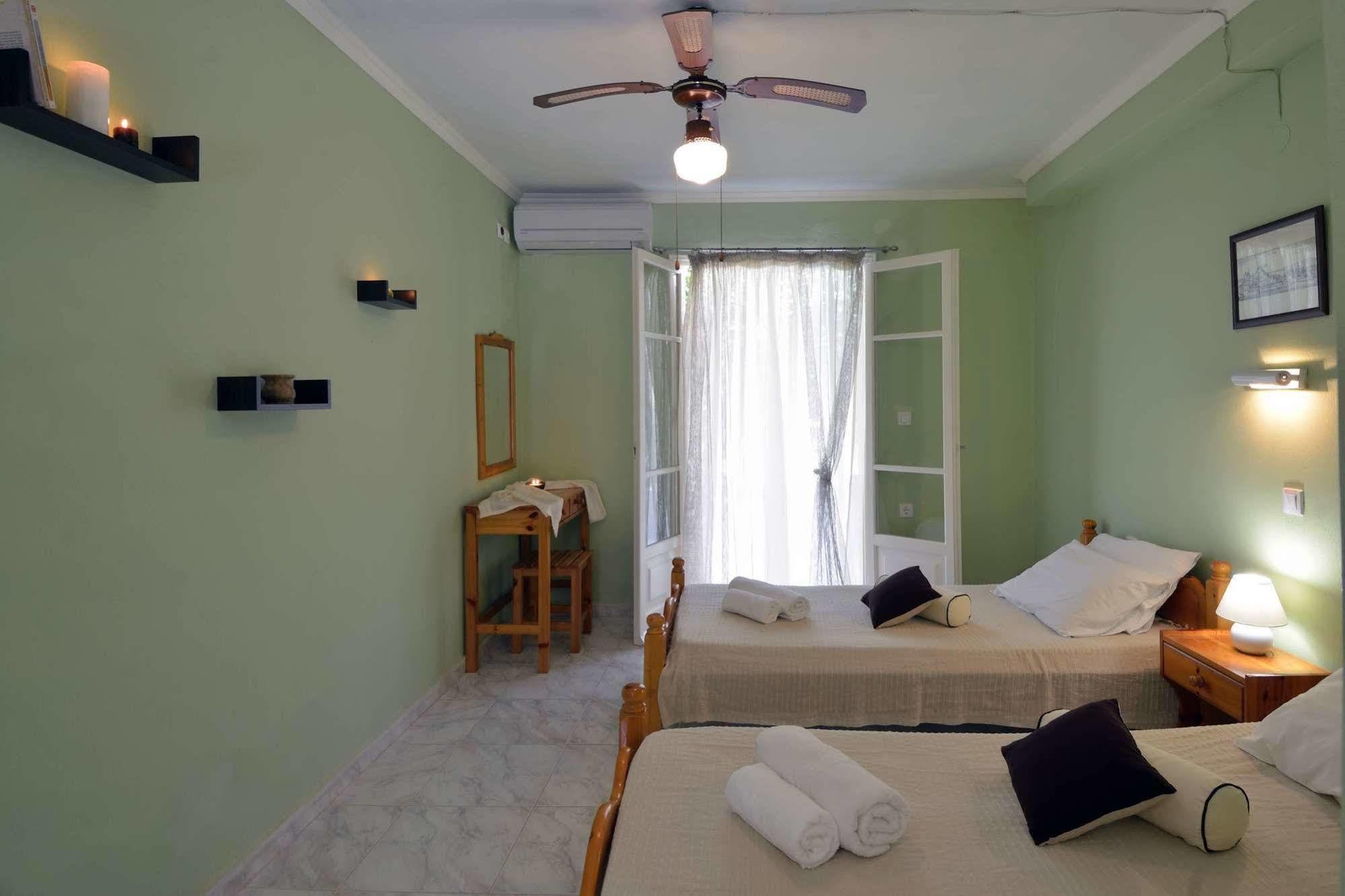 Damaskis Kassiopi Studios Exterior photo